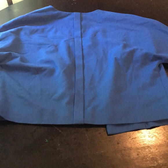 Ex Condition Women’s 8 P Vince Camuto Blue Blazer - Picture 6 of 7